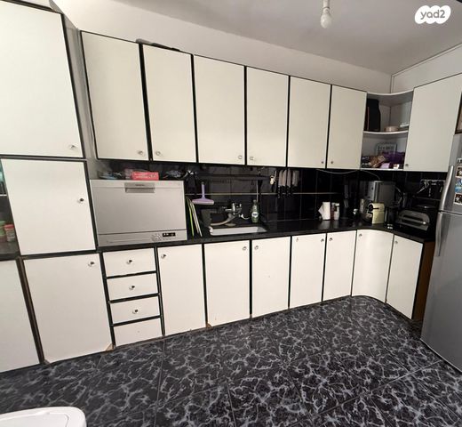 דירה, רמב"ם, עין גנים, פתח תקווה