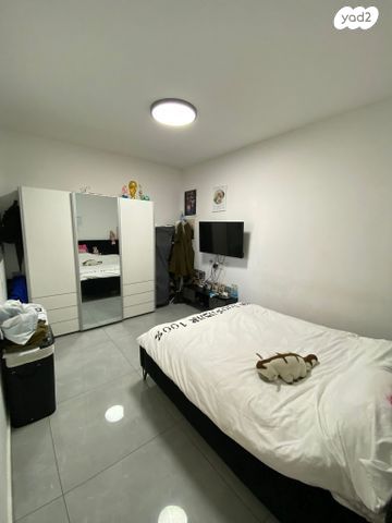 דירה, קטיף, נתיבות מערב, נתיבות