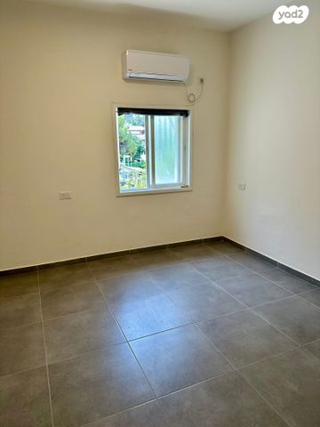 דירה, דליה, הל"ה, גבעתיים