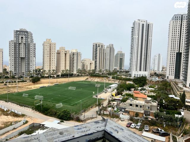 דירה, אמנון ליפקין שחק, נוף הטיילת, נתניה