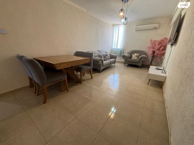 דירה, דימונה