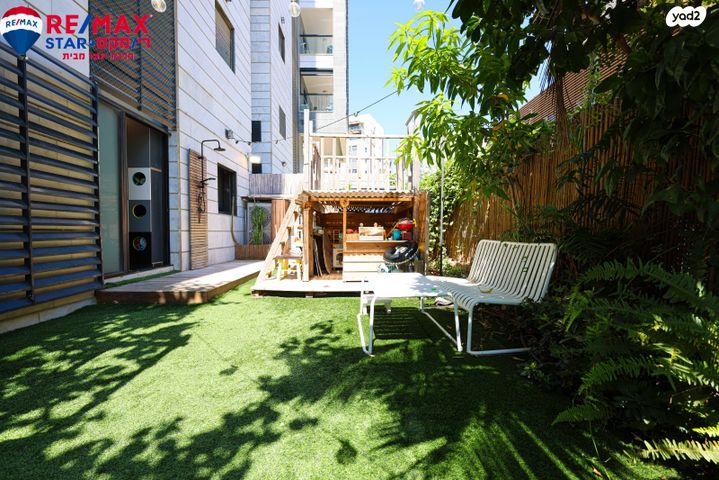 דירת גן, עמוס עוז, גליל ים (מתחם הכוכבים), הרצליה