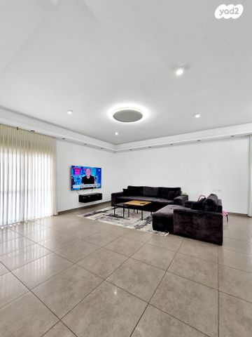 העיר העתיקה, רמב"ם, דרום