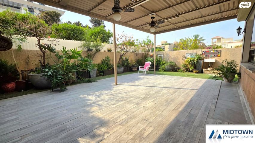 דירת גן, ברל כצנלסון 10, קרית ספיר, כפר סבא