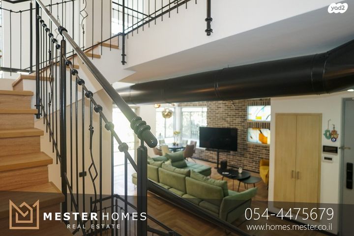 דו משפחתי, שלמה לוי, מקוב, רחובות