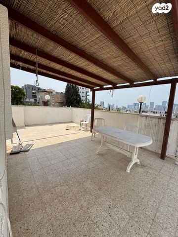 גג/ פנטהאוז, גבע 19, שינקין, גבעתיים