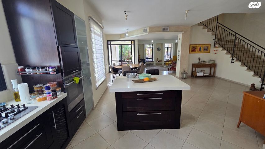 דו משפחתי, העינב, בית חשמונאי, בית חשמונאי