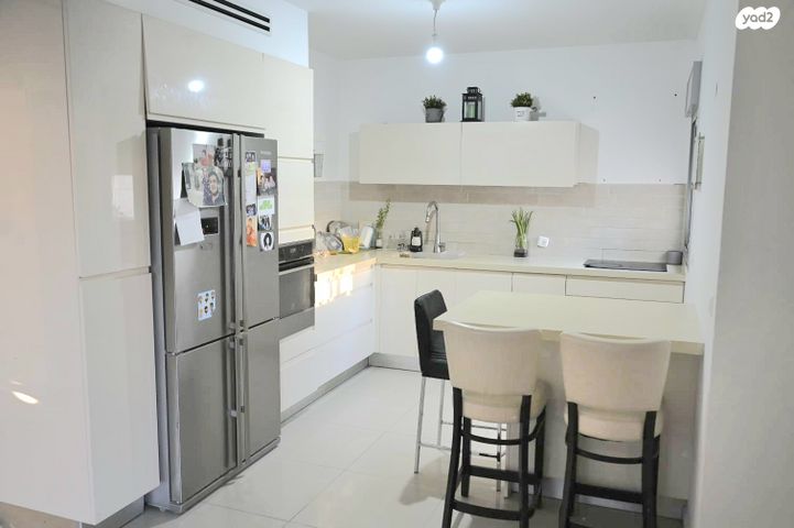 גג/ פנטהאוז, שדרות רפאל סויסה 8, בר לב, מזכרת בתיה