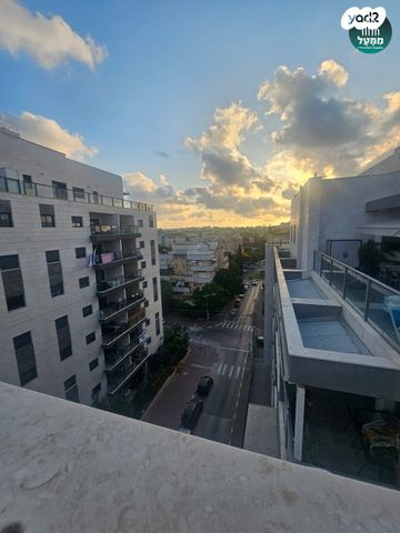 גג/ פנטהאוז, מרכז דרום, רעננה