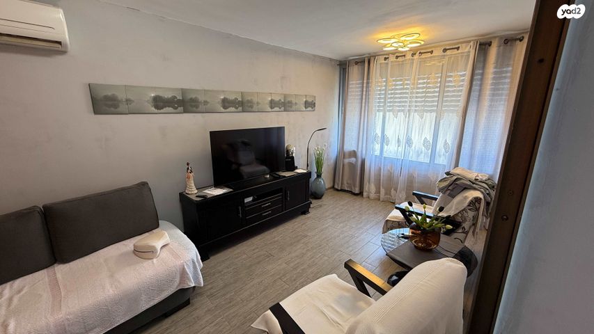 גיורא יוספטל 7