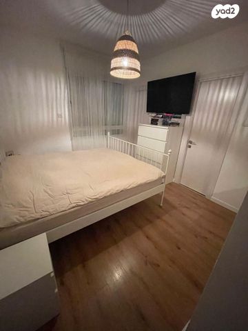 דירה, ירח אב, הכרמים, מודיעין מכבים רעות