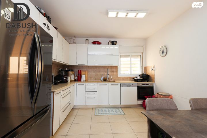 דירה, שדרות בגין, נוף הדר, כפר יונה