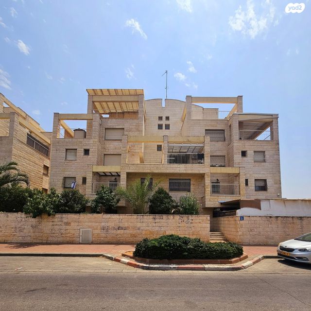 עוזי חיטמן 31