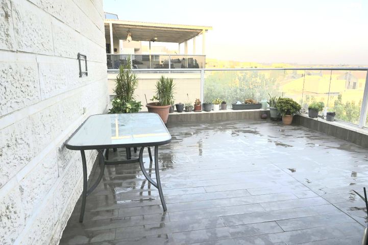 גג/ פנטהאוז, שדרות רפאל סויסה 8, בר לב, מזכרת בתיה