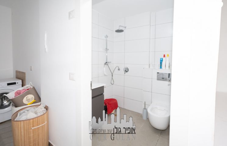 דירת גן, הרצליה