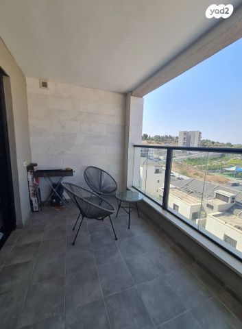 דירה, אחד העם, שאר העיר, מגדל העמק