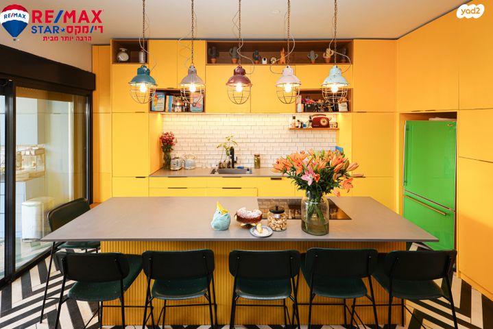 דירת גן, עמוס עוז, גליל ים (מתחם הכוכבים), הרצליה