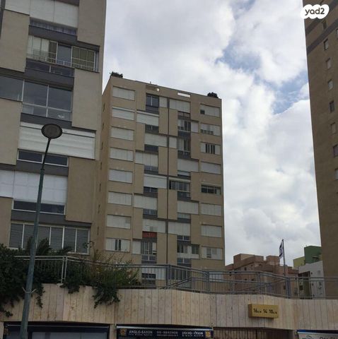 דירה, שדרות ניצה, צפון מערב מרכז העיר, נתניה