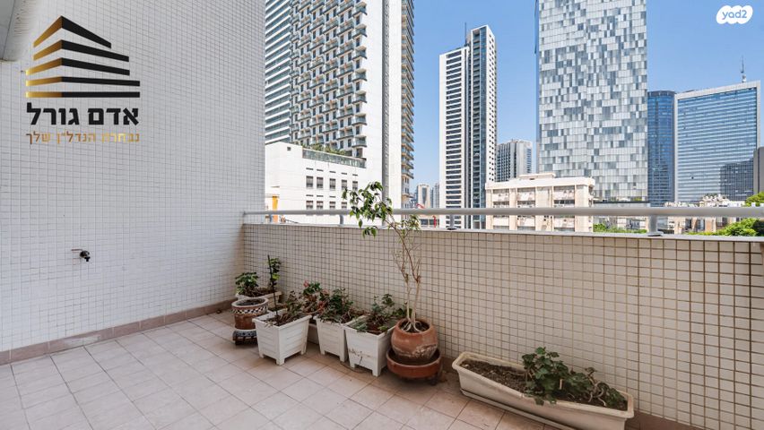 דירה, דב פרידמן, שכונת הראשונים, רמת גן