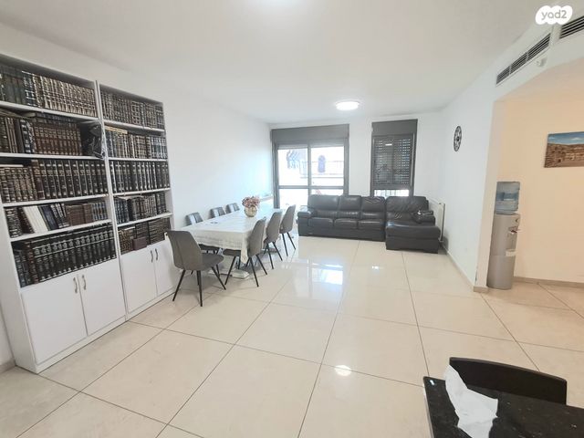 דירה, שדרות שרי ישראל 15, מקור ברוך, ירושלים