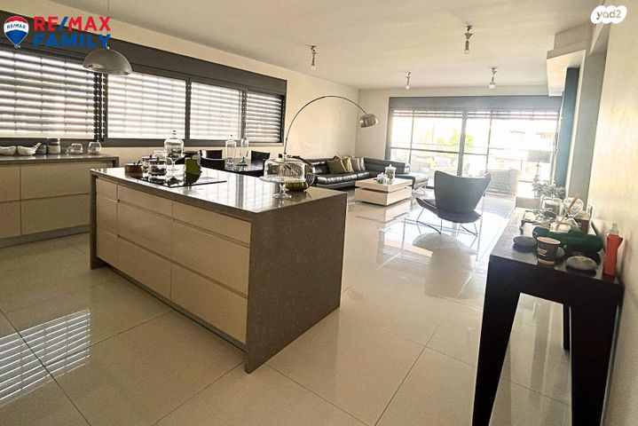 דירה, הנביאים 72, מרכז העיר, קרית אתא