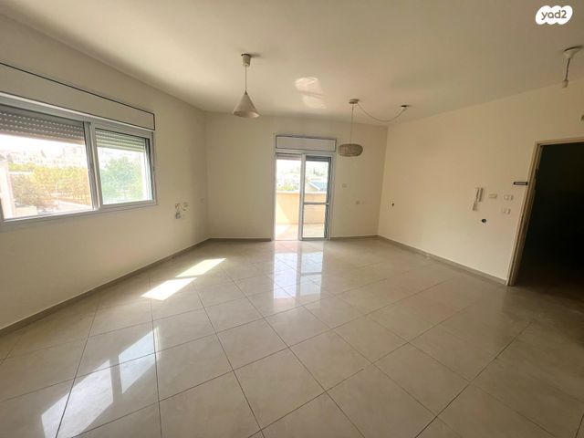 דירה, עמק זבולון, המגינים, מודיעין מכבים רעות