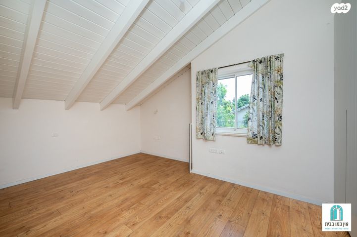 דו משפחתי, בנימינה גבעת עדה