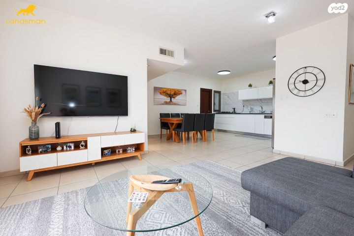 ד"ר יהודה פרח 2