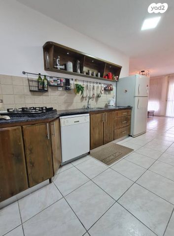 דירה, התדהר, יערת העמק, מגדל העמק