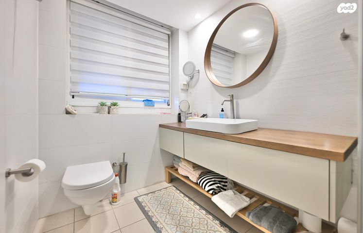 דירת גן, יהוד מונוסון