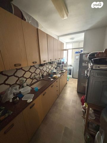 דירה, ב' / צפון מערב העיר, רחובות