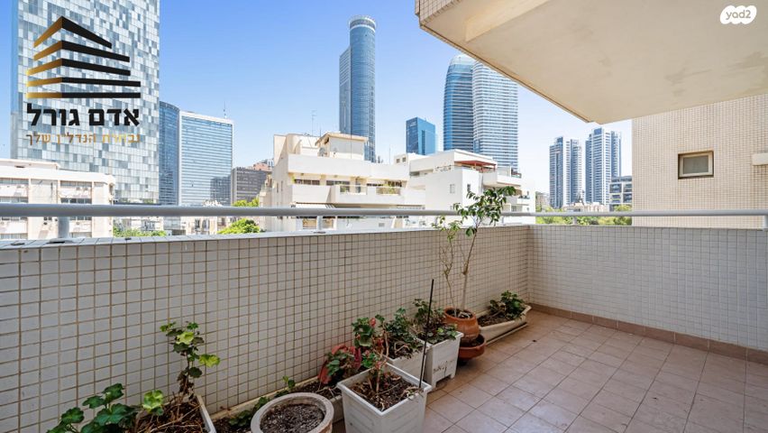 דירה, דב פרידמן, שכונת הראשונים, רמת גן