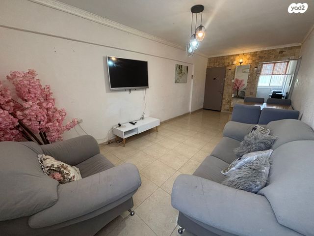 דירה, דימונה