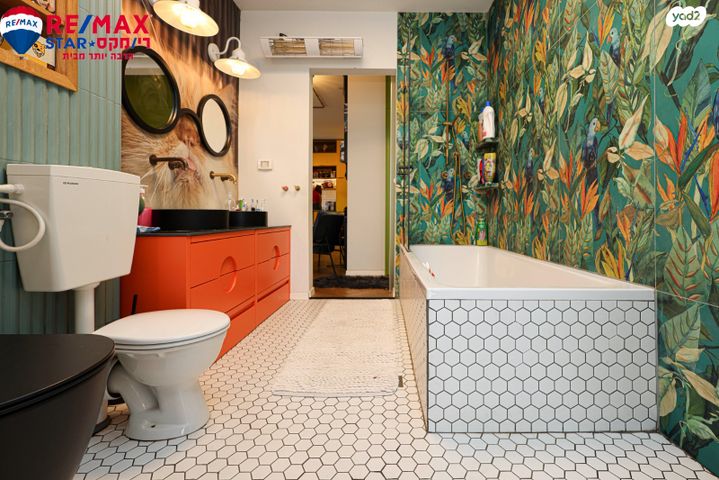 דירת גן, עמוס עוז, גליל ים (מתחם הכוכבים), הרצליה