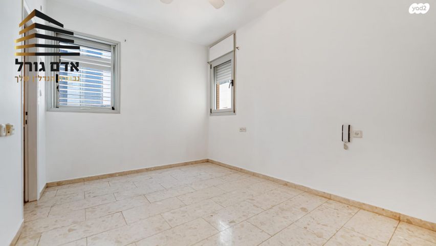 דירה, דב פרידמן, שכונת הראשונים, רמת גן