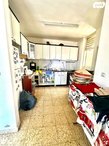 דירה, מעלה אדומים