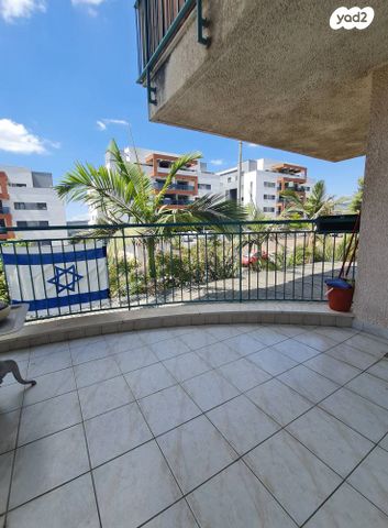 דירה, התדהר, יערת העמק, מגדל העמק