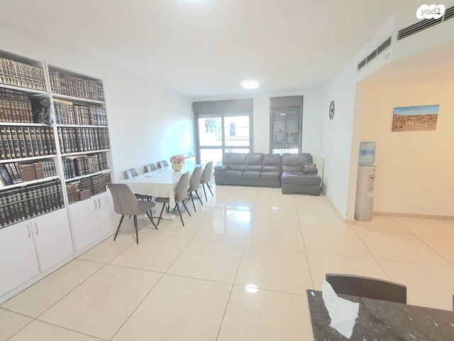 דירה, שדרות שרי ישראל 15, מקור ברוך, ירושלים