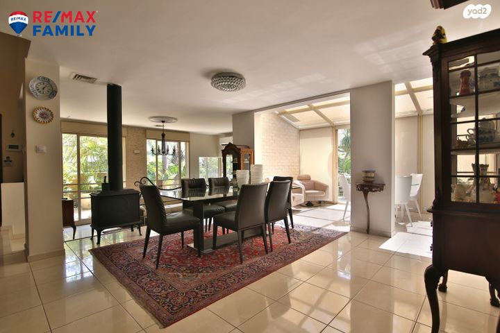 בית פרטי/ קוטג', יגאל אלון, בנה ביתך, קרית ים