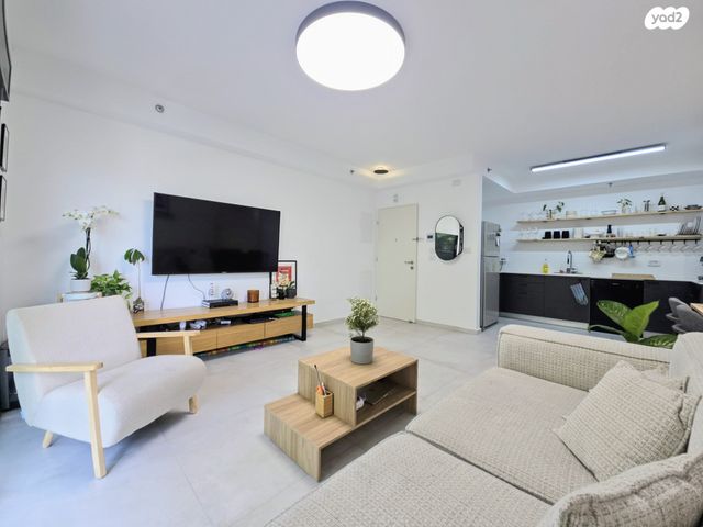 דירה, רעננה