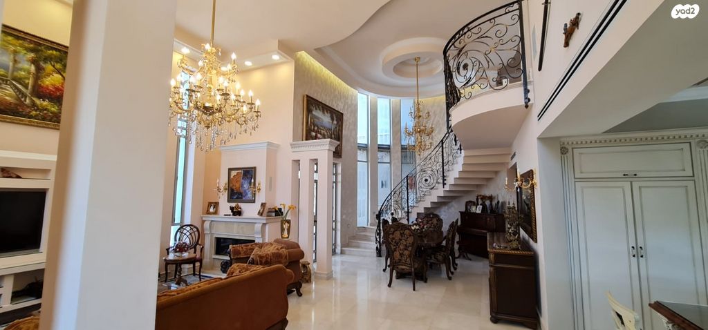 בית פרטי/ קוטג', מרכז העיר, קרית אתא