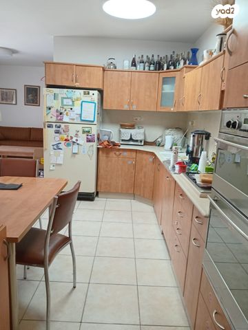 דירה, הרב יצחק נסים, חומת שמואל, הר חומה, ירושלים