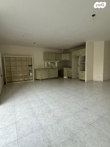 דירה, יברבוים, רמז, מערב ותיק, ראשון לציון