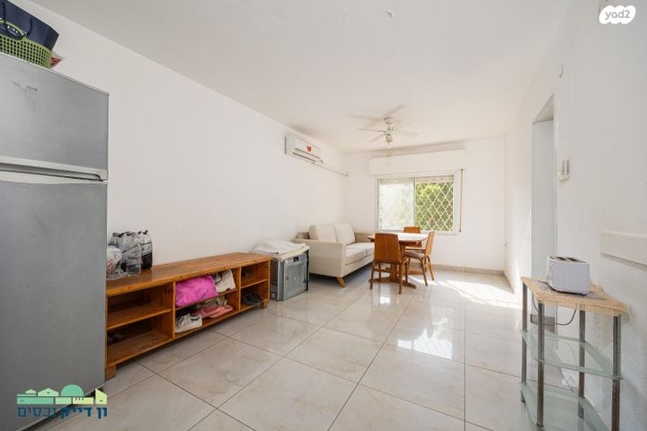 דירה, שלמה בן יוסף, ארמון הנציב, תלפיות מזרח, ירושלים