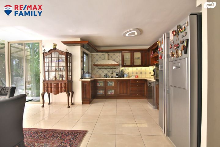 בית פרטי/ קוטג', יגאל אלון, בנה ביתך, קרית ים