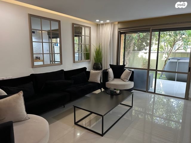 בית פרטי/ קוטג', גן יבנה מערב, גן יבנה