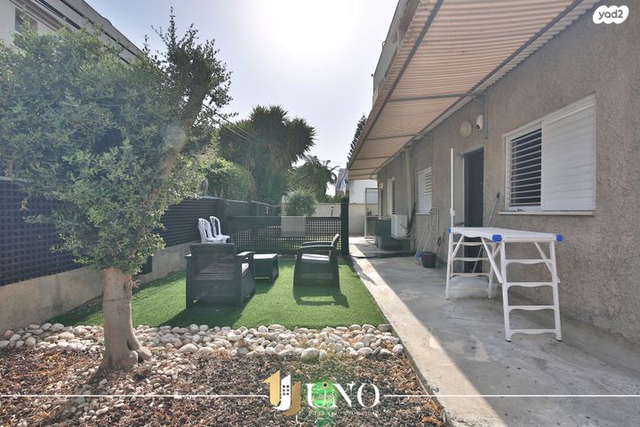 בית פרטי/ קוטג', זלמן שניאור 30, קרית בנימין, קרית אתא