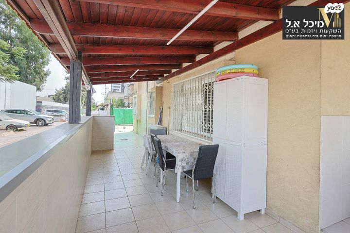 דירה, יחזקאל קזז, סקיה, אור יהודה