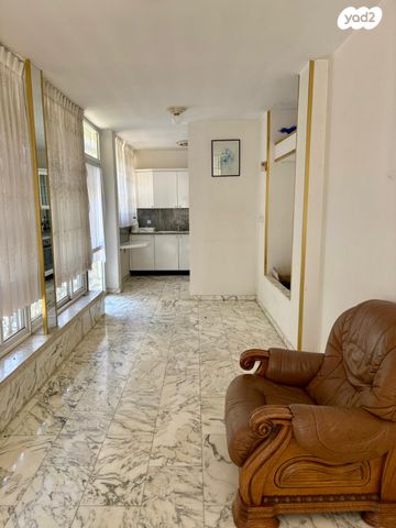 בית פרטי/ קוטג', זלמן שז"ר, נווה חוף, ראשון לציון