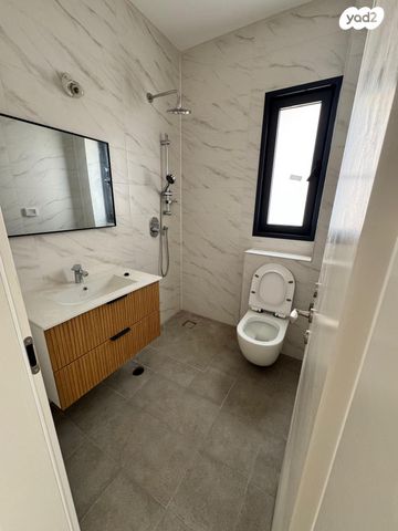 דירה, נווה זמר, רעננה